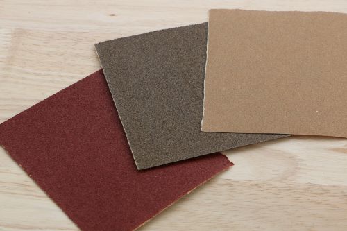 Papier à Poncer Sec Tamiya - Grain 800 (P800), Lot De 3 Feuilles Pour Maquettes